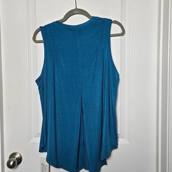 NWT Lululemon Lightweight Split-Back Training Tank Top - L Hawaiian Blue - Picture 5 of 8
